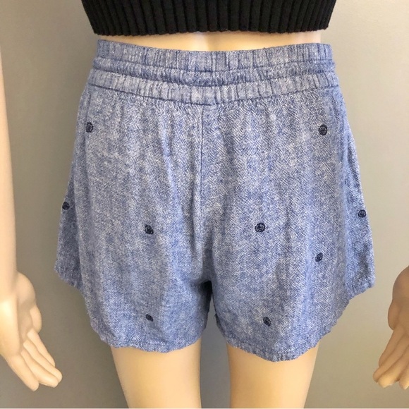 Old Navy Medium Rise Soft Casual Shorts. Size Medium. - Picture 2 of 14